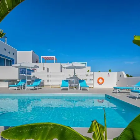 Xenos 5 With A Private Pool Near The Sea 别墅