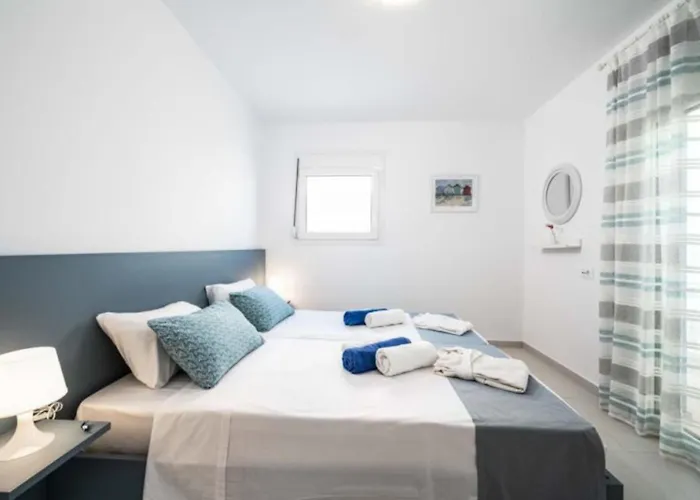 Xenos 5 With A Private Pool Near The Sea Villa Tigaki