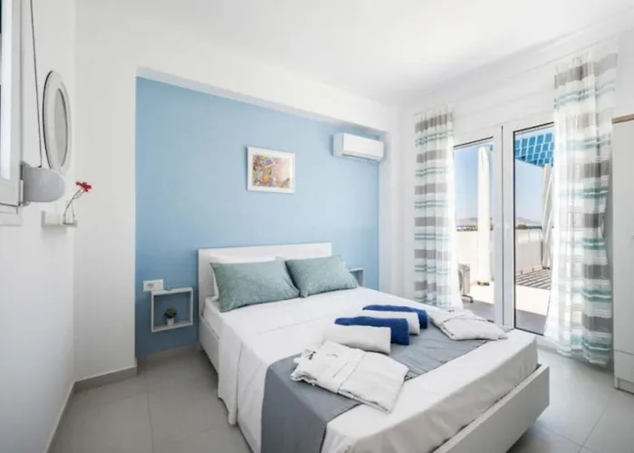 Xenos 5 With A Private Pool Near The Sea *