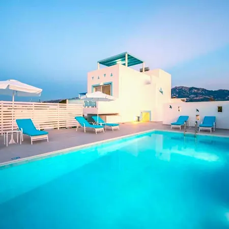 Villa Xenos 5 With A Private Pool Near The Sea *