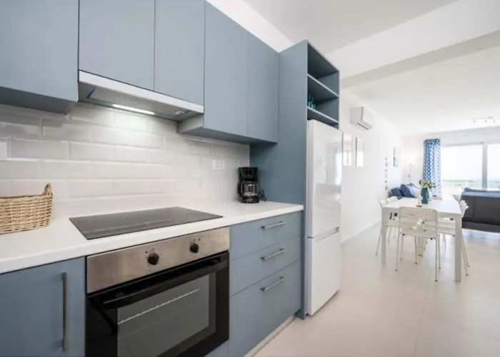 Xenos 5 With A Private Pool Near The Sea Tigaki