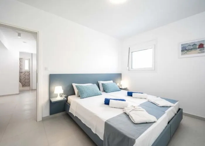 Xenos 5 With A Private Pool Near The Sea וילה Tigaki